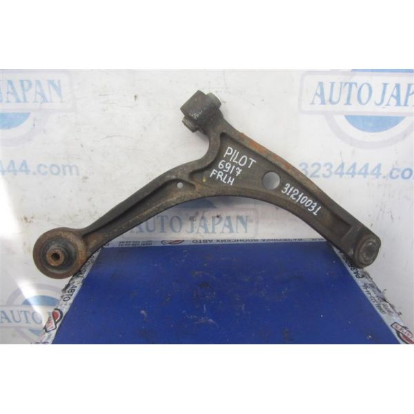 Важіль передньої підвіски нижній лівий HONDA PILOT 02-08 51360-S3V-A03