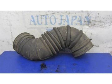 патрубок повітряного фільтра TOYOTA MATRIX 02-08