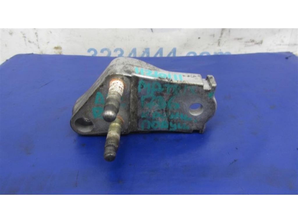 12305-0D020 | Кронштейн опоры двигателя прав. TOYOTA MATRIX 02-08
