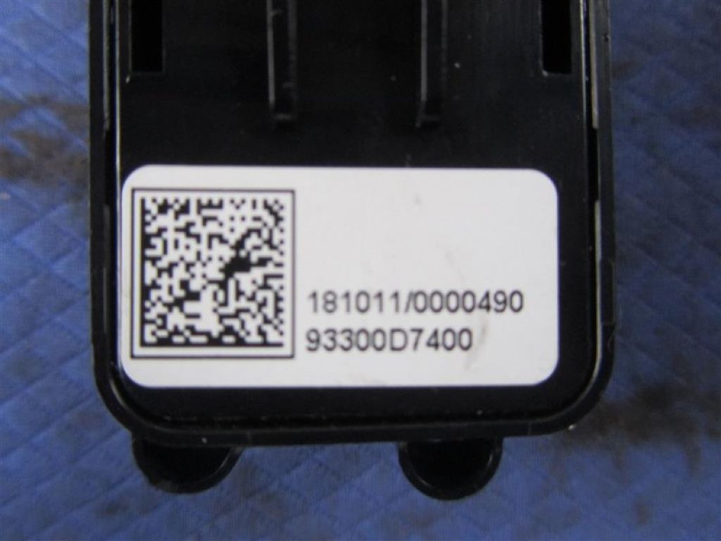 93300-D7400 | Кнопка HYUNDAI TUCSON TL 15-20 - Фото 4