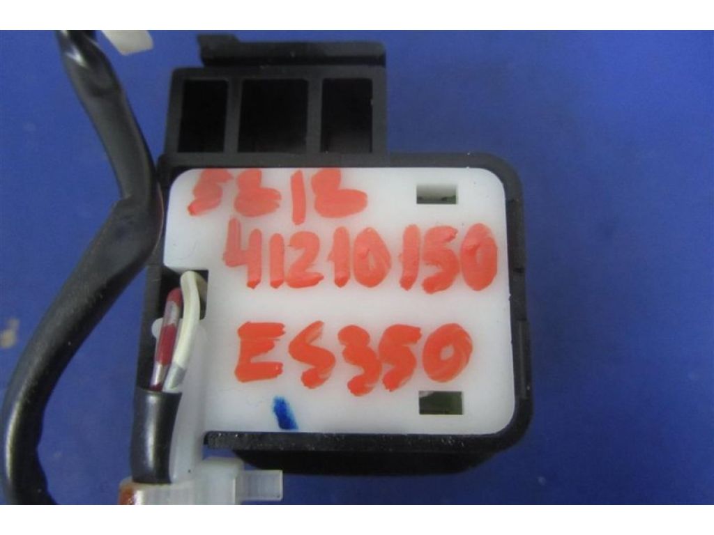 89235-48010 | Кнопка регулировки рулевой колонки LEXUS ES350 06-12 - Фото 2