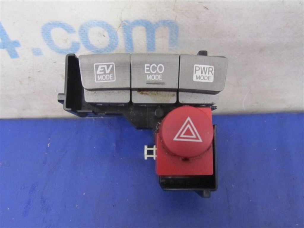 84012-47061 | Кнопка аварійної сигналізації TOYOTA PRIUS - 30 09-17