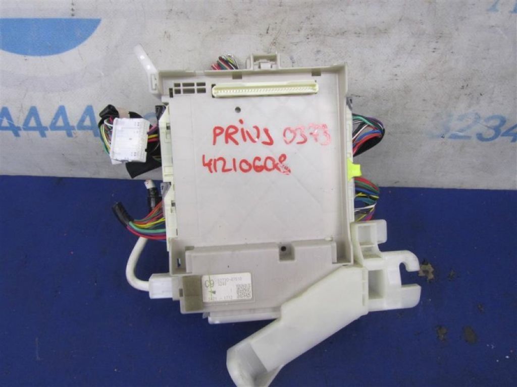 82730-47510 | Блок запобіжників салон TOYOTA PRIUS - 30 09-17