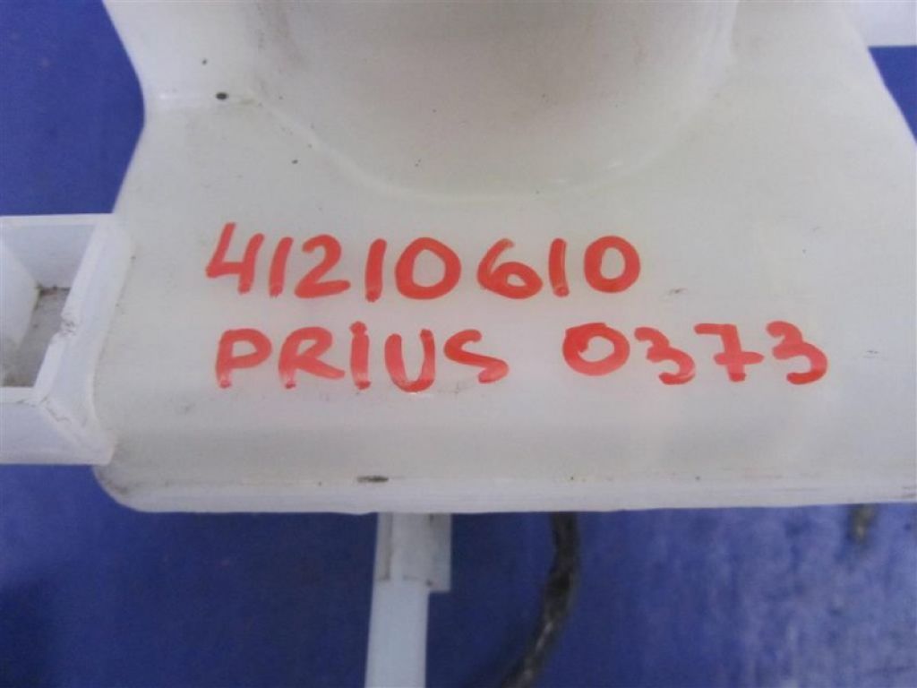 47220-47080 | Бачок главного тормозного цилиндра TOYOTA PRIUS - 30 09-17 - Фото 2