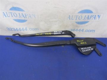 Поводок стеклоочистителя передний TOYOTA PRIUS - 30 09-17