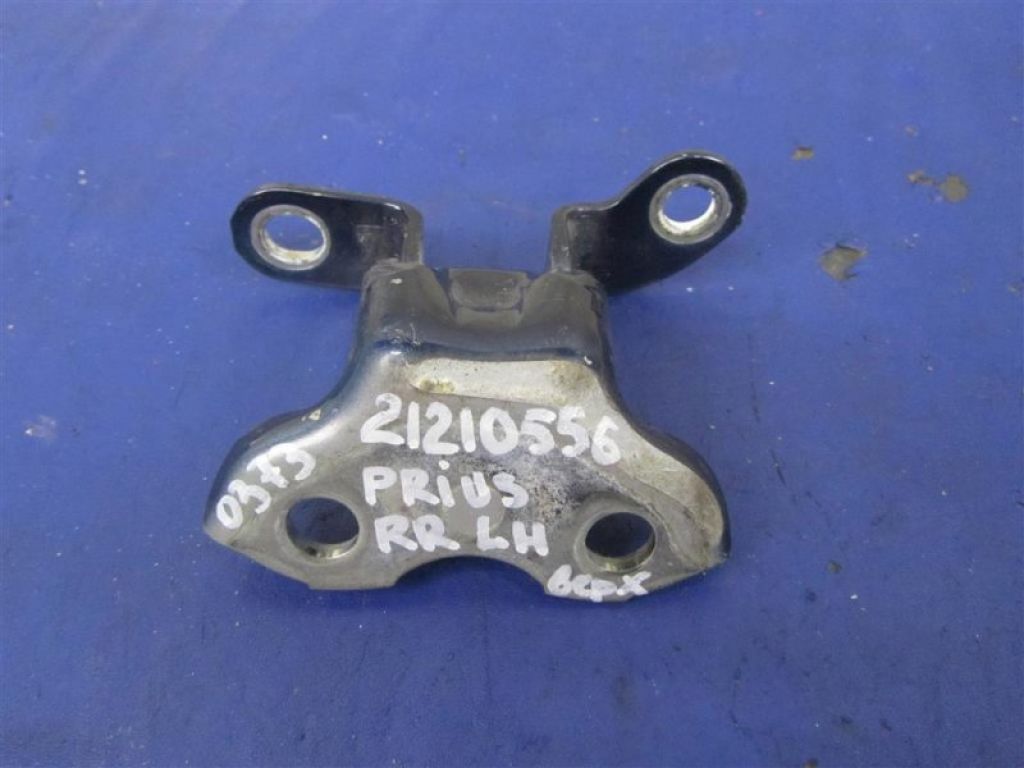 68760-20122 | Петля двері верхня задн. лів. TOYOTA PRIUS - 30 09-17