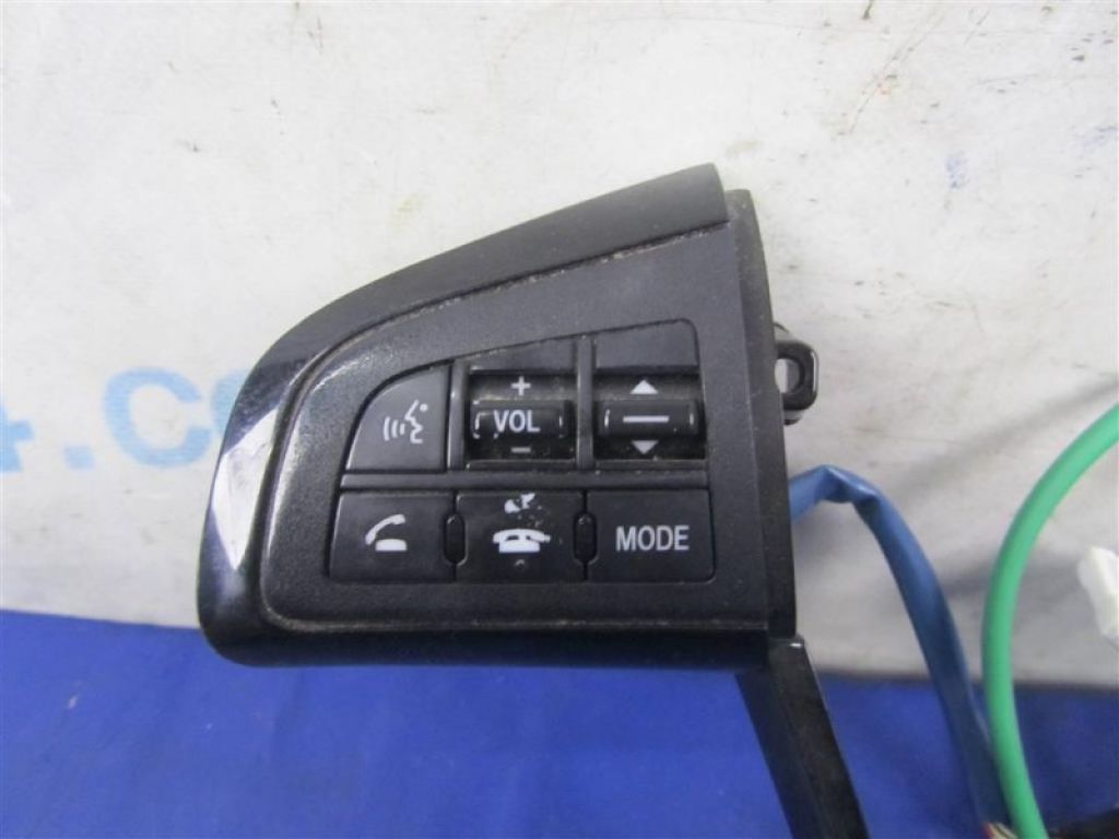 TE71-66-4M0 | Кнопки на руль MAZDA CX-9 06-16 - Фото 4