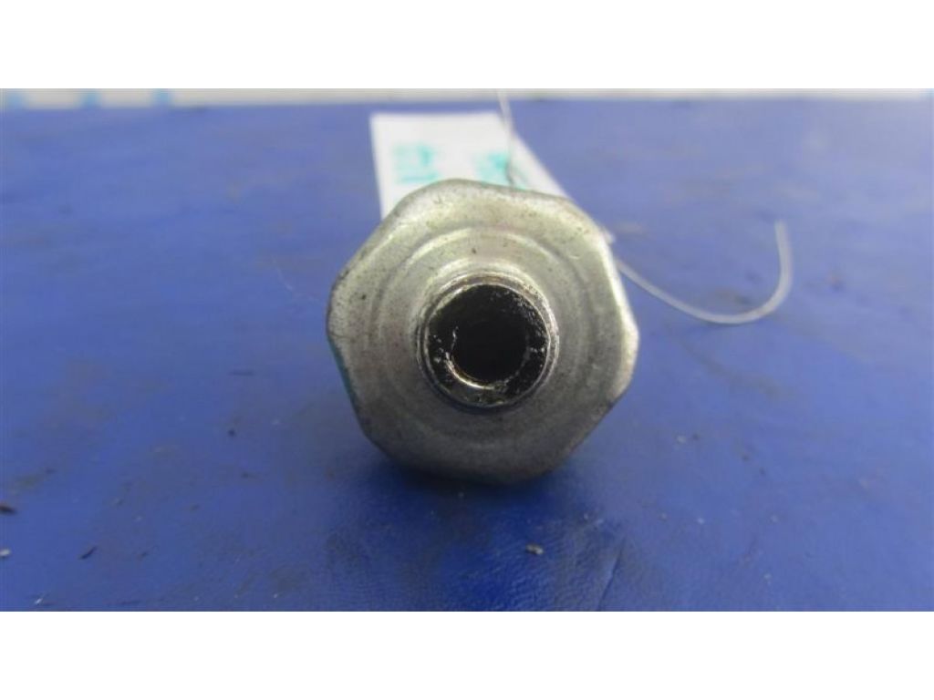 B367-18-501 | Датчик тиску олії ДВЗ MAZDA CX-7 06-12 - Фото 3