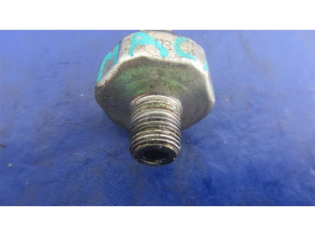 B367-18-501 | Датчик тиску олії ДВЗ MAZDA CX-7 06-12 - Фото 4