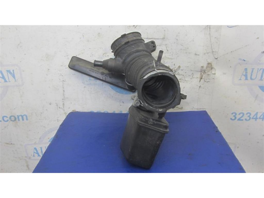 17881-0H090 | патрубок повітряного фільтра TOYOTA CAMRY 40 06-11 - Фото 4