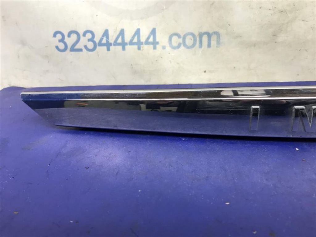 84810-4HB0A | накладка кришки багажника INFINITI Q50 15-20 - Фото 3