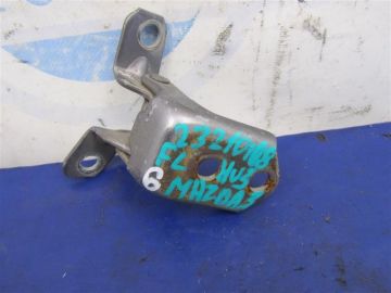 Петля двери нижняя передн. лев. MAZDA 3 BK 03-08