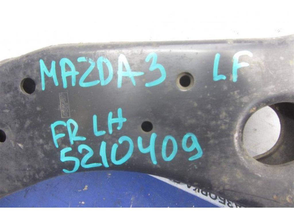 BBM2-34-350 | Важіль передньої підвіски нижній лів. MAZDA 3 BL 09-13 - Фото 2