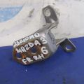 F151-59-210 | Петля двери нижняя передн. прав. MAZDA 3 BK 03-08
