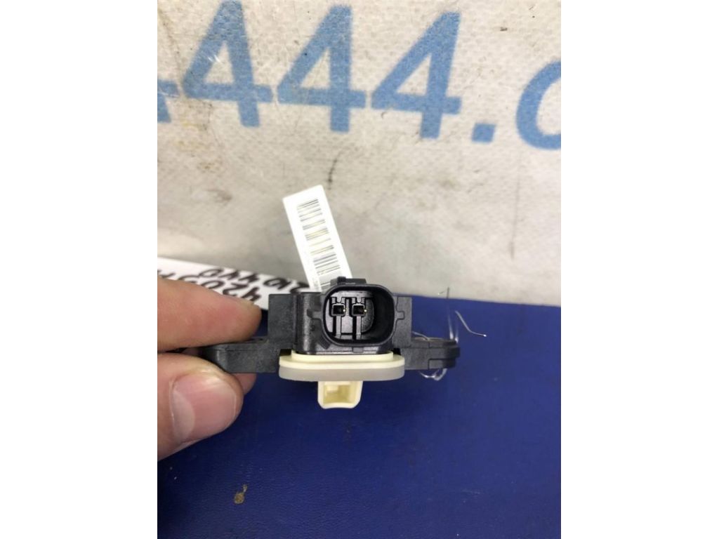 98836-1MA0A | Датчик удара передн. прав. INFINITI Q50 15-20 - Фото 5