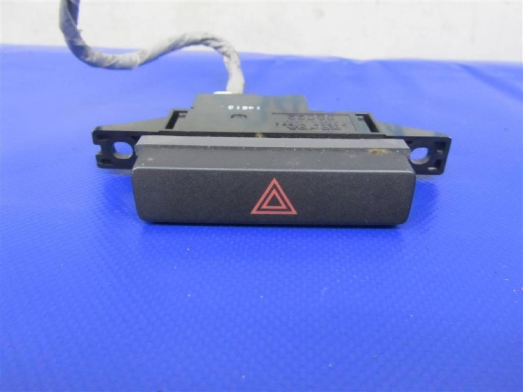 35510-TY2-A01 | Кнопка аварійної сигналізації ACURA MDX (YD3) 13-21