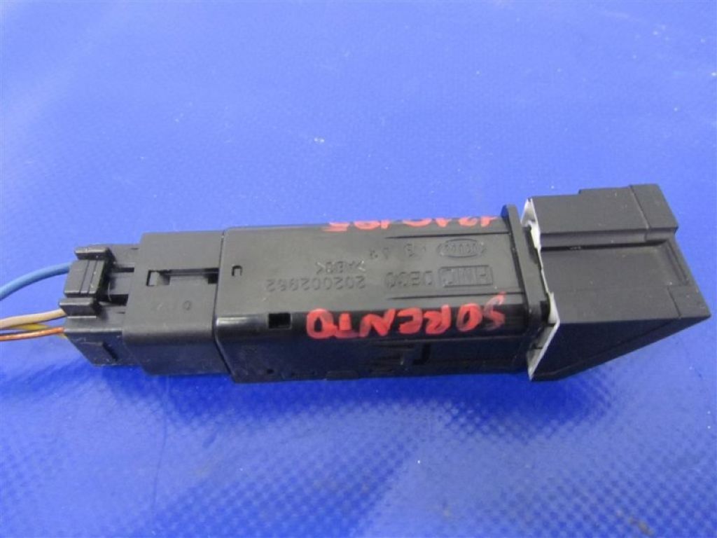 93748-1U000 | Кнопка KIA SORENTO XM 09-14 - Фото 4