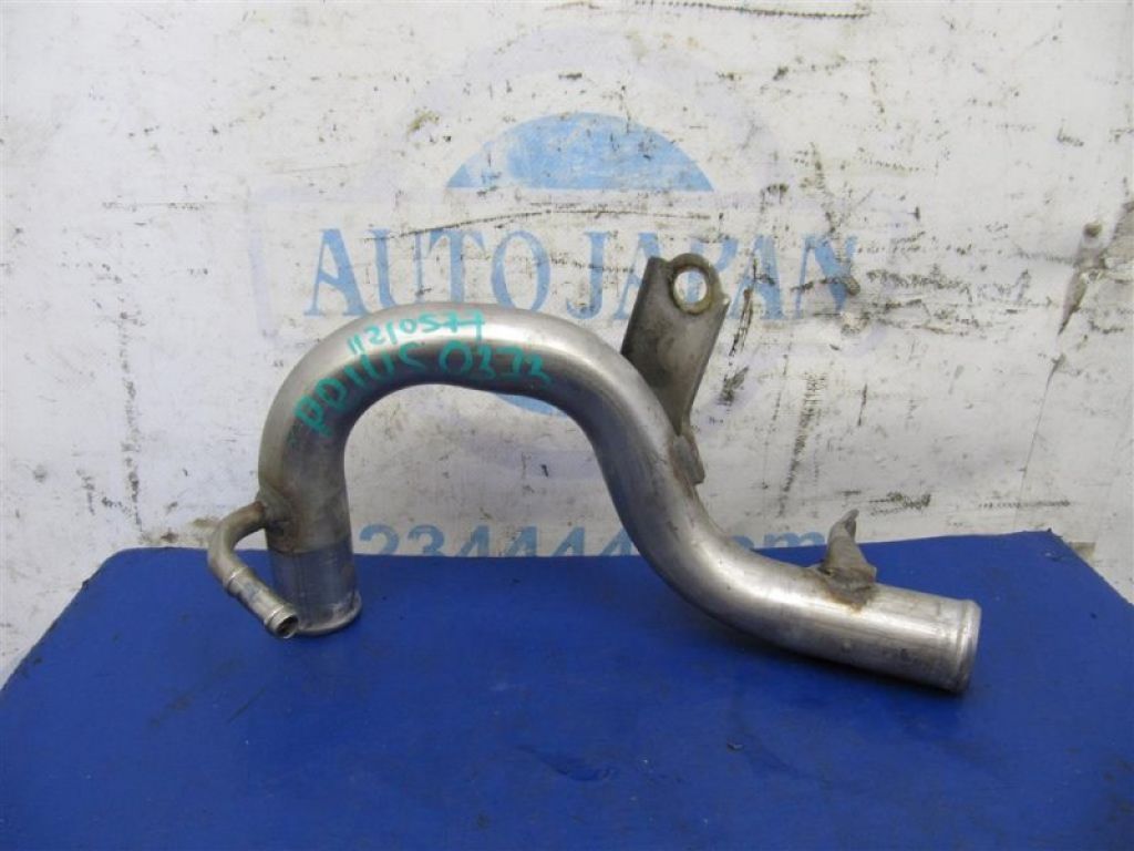 16577-37020 | Патрубок системы охлаждения TOYOTA PRIUS - 30 09-17