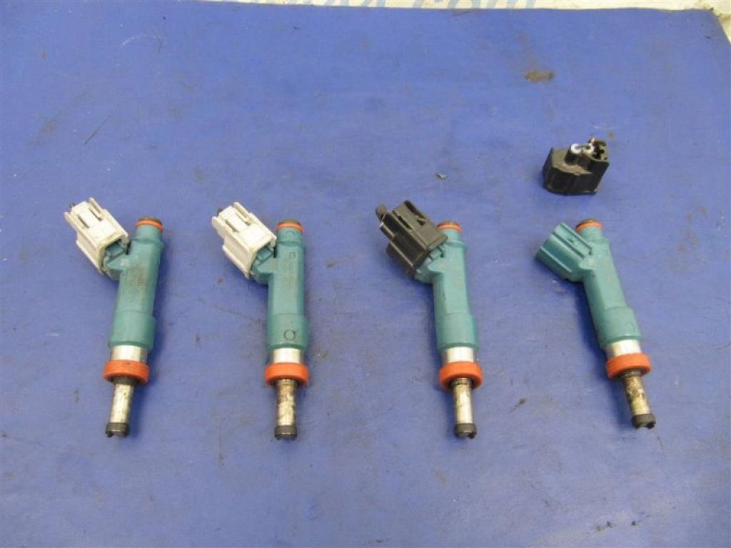 23209-39196 | Форсунка топливная TOYOTA PRIUS - 30 09-17