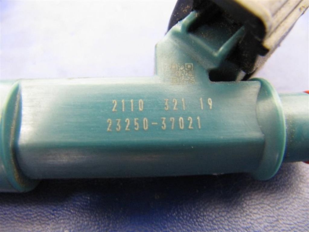 23209-39196 | Форсунка топливная TOYOTA PRIUS - 30 09-17 - Фото 3