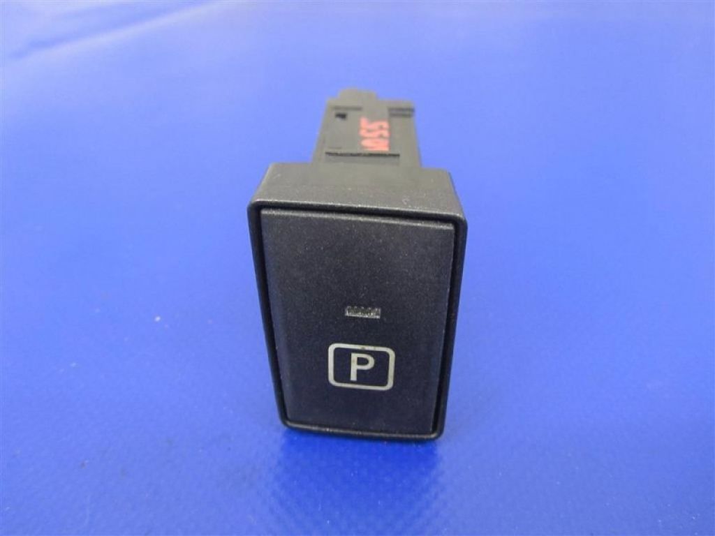 84718-76020 | Кнопка стоянкового гальма LEXUS CT200 11-17