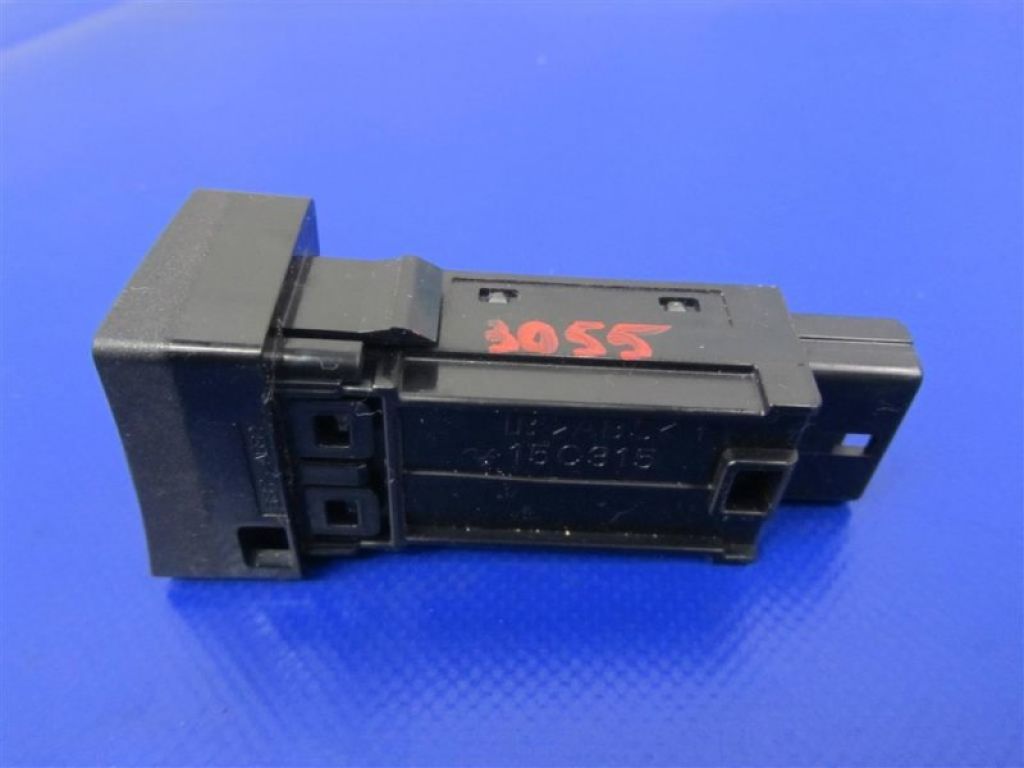 84718-76020 | Кнопка стоянкового гальма LEXUS CT200 11-17 - Фото 3