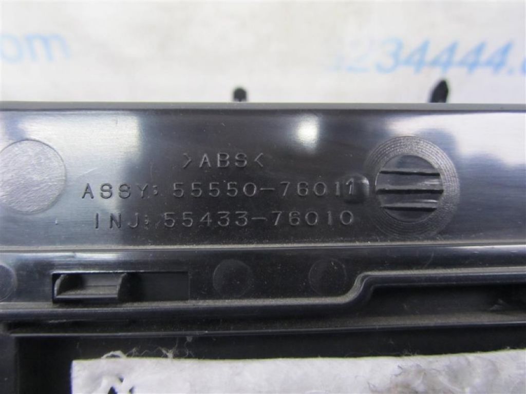 55550-76011-C0 | Бардачок LEXUS CT200 11-17 - Фото 4