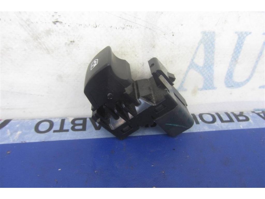 8608A319 | Кнопка склопідіймача задн. прав. MITSUBISHI OUTLANDER GF 12-