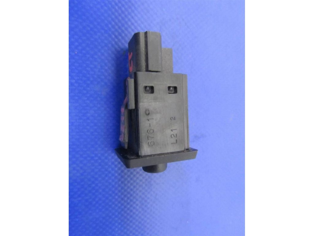 84746-48010 | Кнопка LEXUS CT200 11-17 - Фото 3