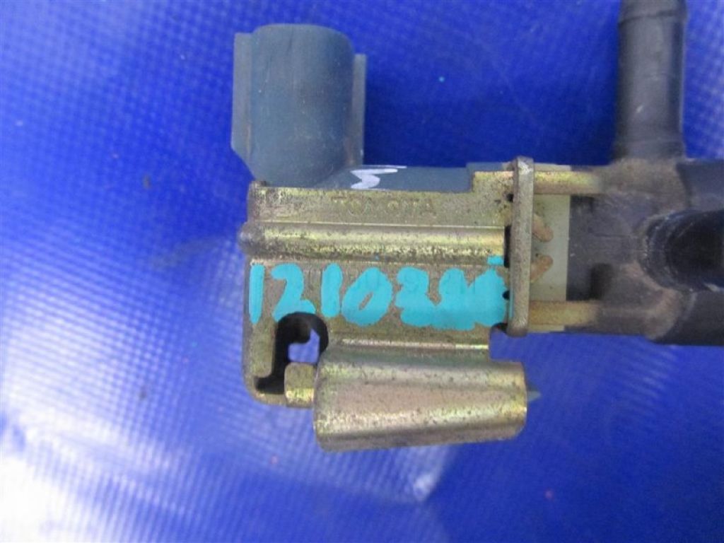 90080-91211 | Клапан электромагнитный (вакуумный) TOYOTA MATRIX 02-08 - Фото 2