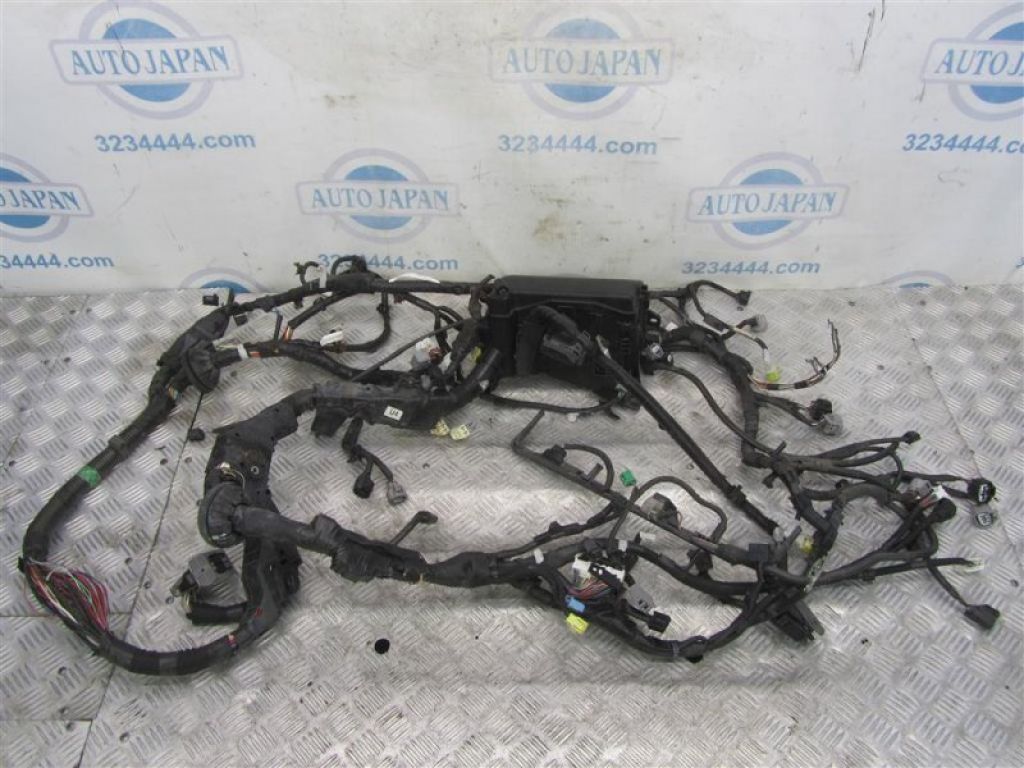 82111-76241 | Проводка підкапотна LEXUS CT200 11-17