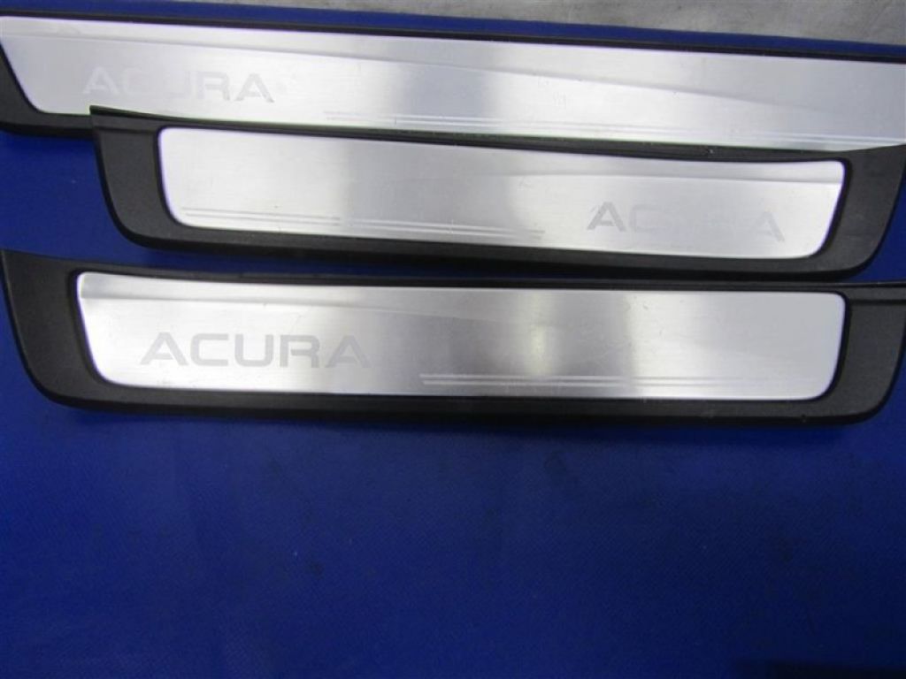 84252-TX4-A00ZA | Накладка порога внутрішня задн. ACURA RDX 12-19 - Фото 5