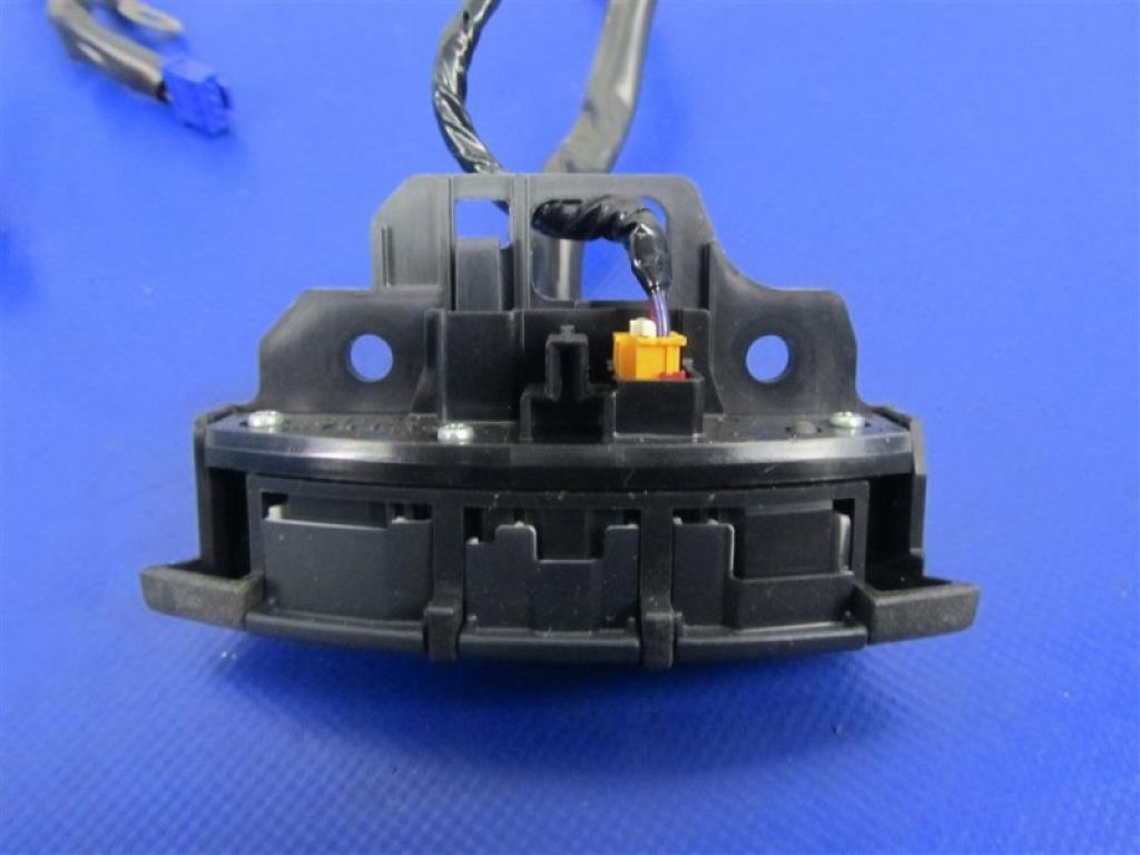 8750A021 | Кнопки руля MITSUBISHI OUTLANDER XL 05-13 - Фото 4