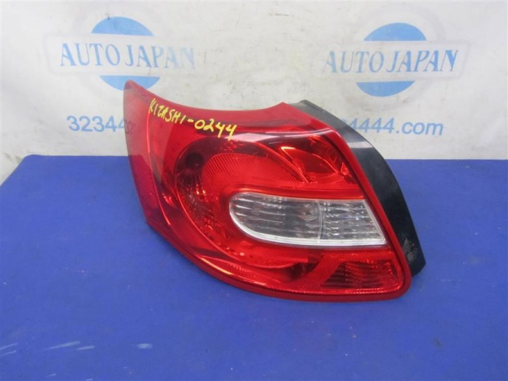 35670-57L00 | Ліхтар зовнішній задн. лів. SUZUKI KIZASHI 09-14