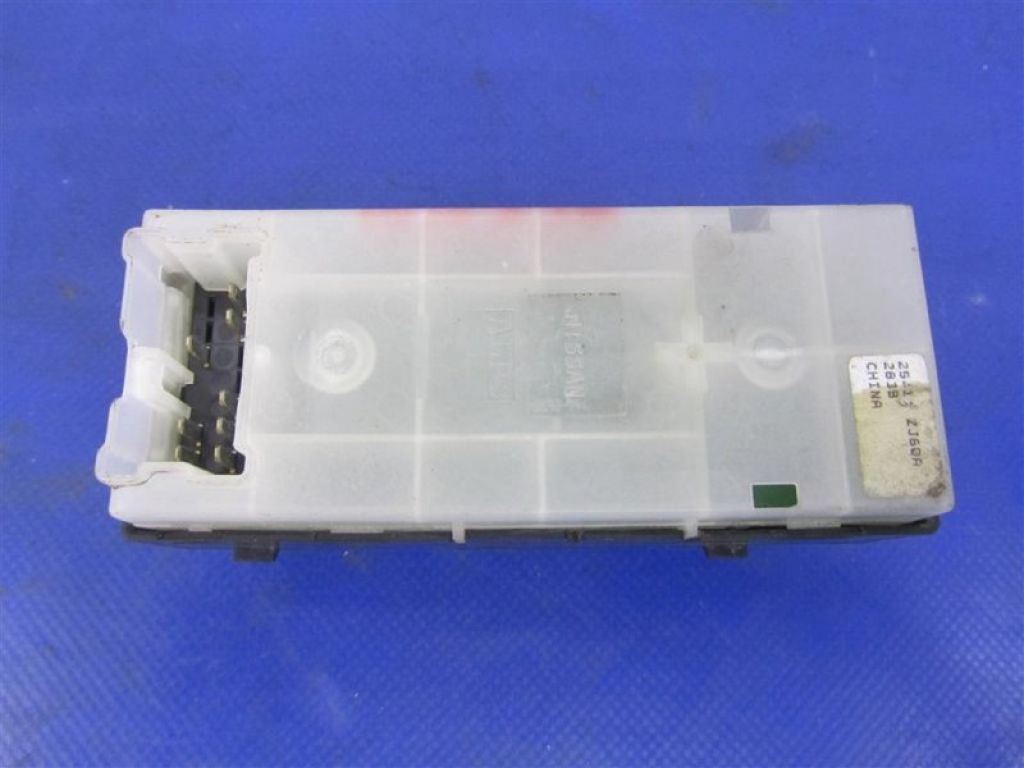 25411-ZJ60A | Кнопка стеклоподъемника NISSAN SENTRA (B16) 06–12 - Фото 3