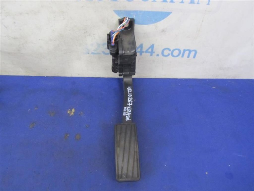 49400-57L50 | Педаль газа SUZUKI KIZASHI 09-14