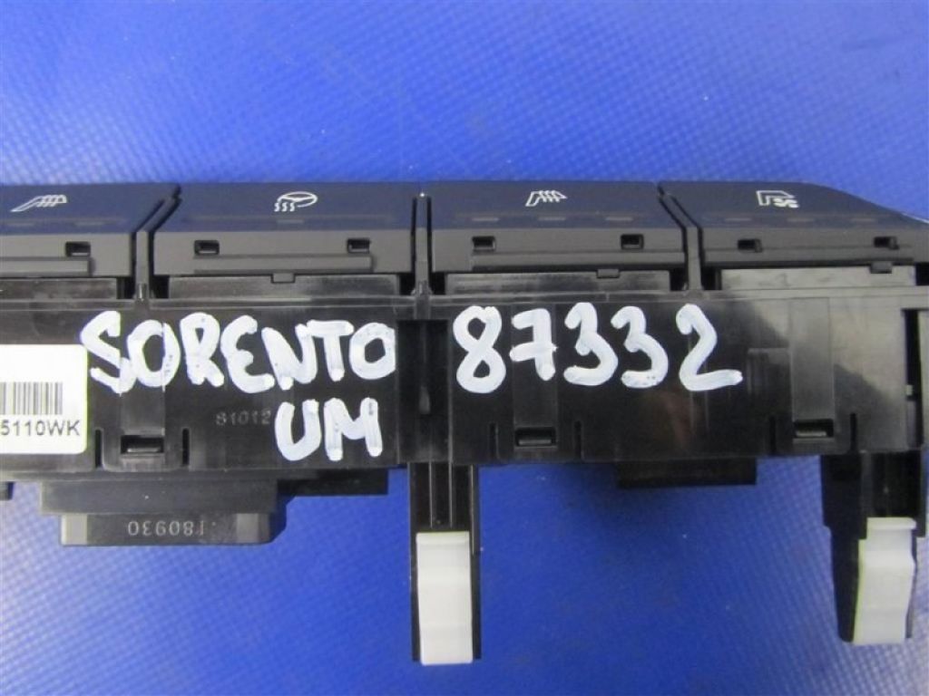 93300-C5110WK | Кнопка обігріву сидінь KIA SORENTO UM 14- - Фото 2