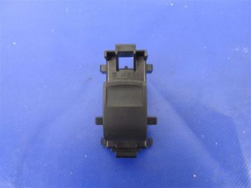 Кнопка стеклоподъемника задн. TOYOTA CAMRY 50 12-15