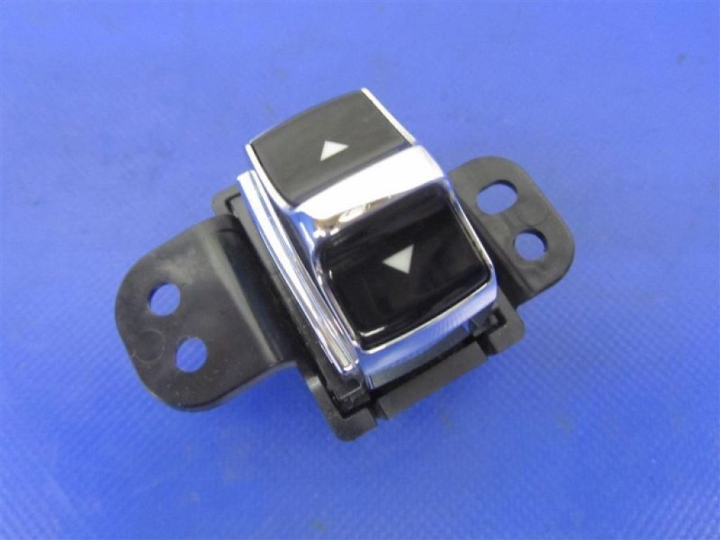 25536-4GA0A | Кнопка INFINITI Q50 15-20