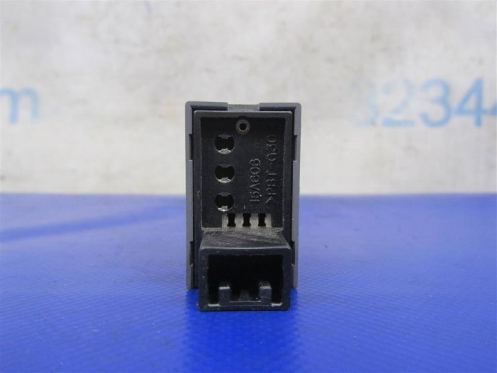 84988-30150 | Кнопка курсової стійкості LEXUS GS350 GS300 05-11 - Фото 3