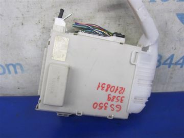 Блок предохранителей салон задн. LEXUS GS350 GS300 05-11