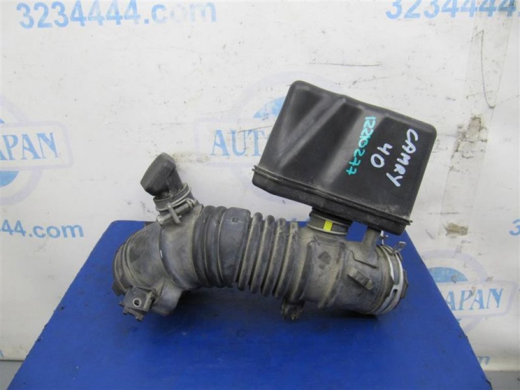 17881-28250 | патрубок повітряного фільтра TOYOTA CAMRY 40 06-11