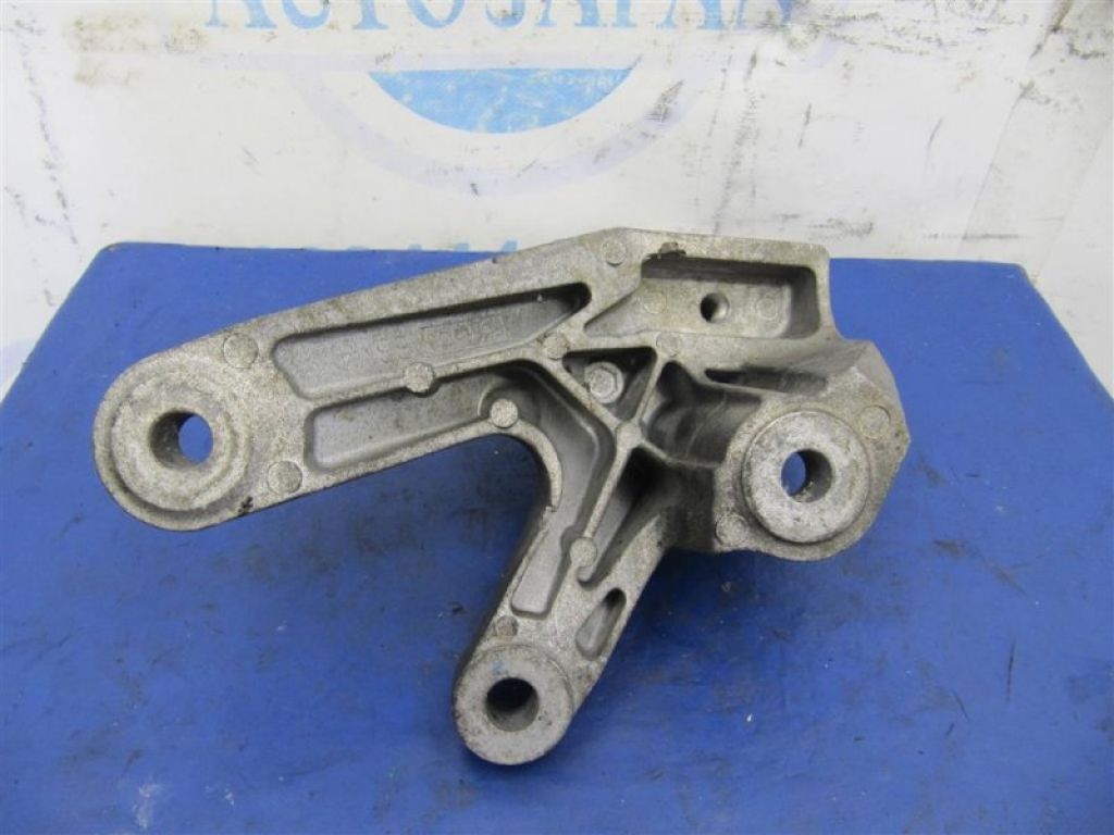 BBM5-39-080B | Кронштейн КПП лев. MAZDA 3 BL 09-13 - Фото 3