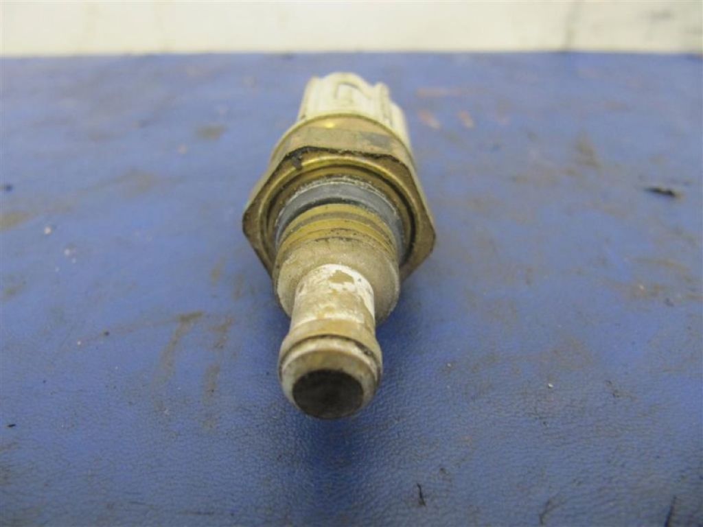 L35G-18-840 | Датчик температури охолоджувальної рідини MAZDA 3 BL 09-13 - Фото 4