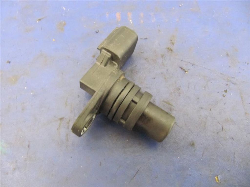 L3G2-18-230 | Датчик положення распредвала MAZDA 3 BL 09-13