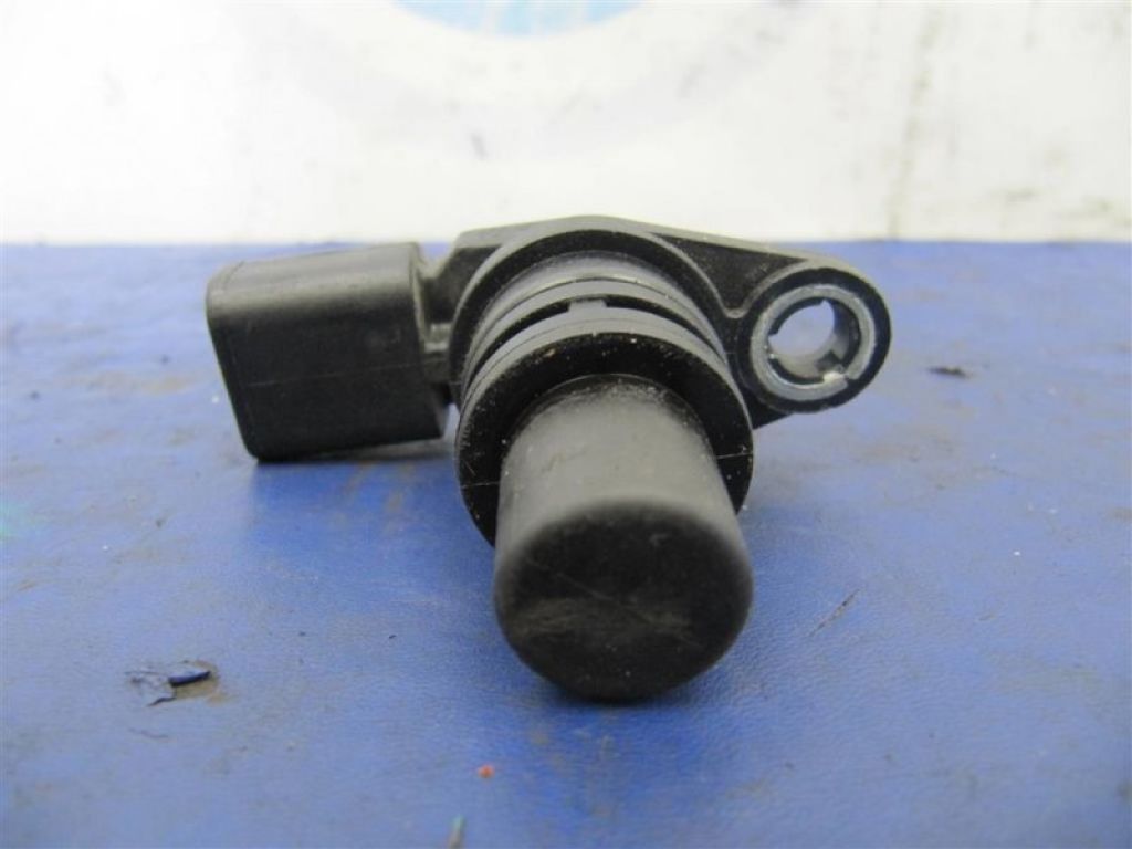 L3G2-18-230 | Датчик положення распредвала MAZDA 3 BL 09-13 - Фото 4