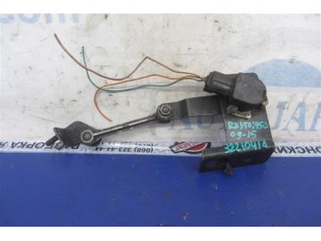 Датчик положення кузова LEXUS RX350/450 09-15