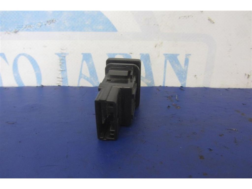 84988-0T010 | Кнопка курсовой устойчивости TOYOTA SIENNA 11-16 - Фото 4
