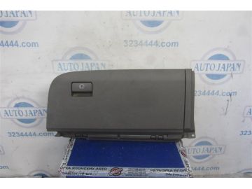 Бардачок TOYOTA SIENNA 11-16