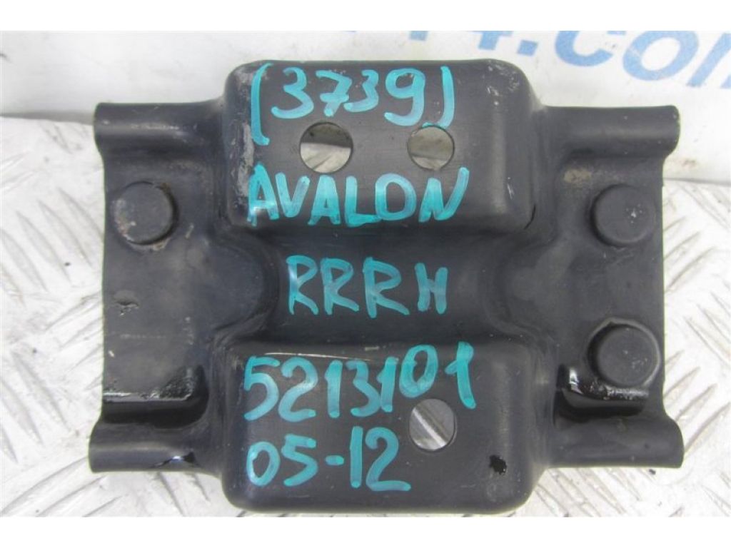 52175-AC030 | Кронштейн підсилювача заднього бампера прав. TOYOTA AVALON 05-12 - Фото 2